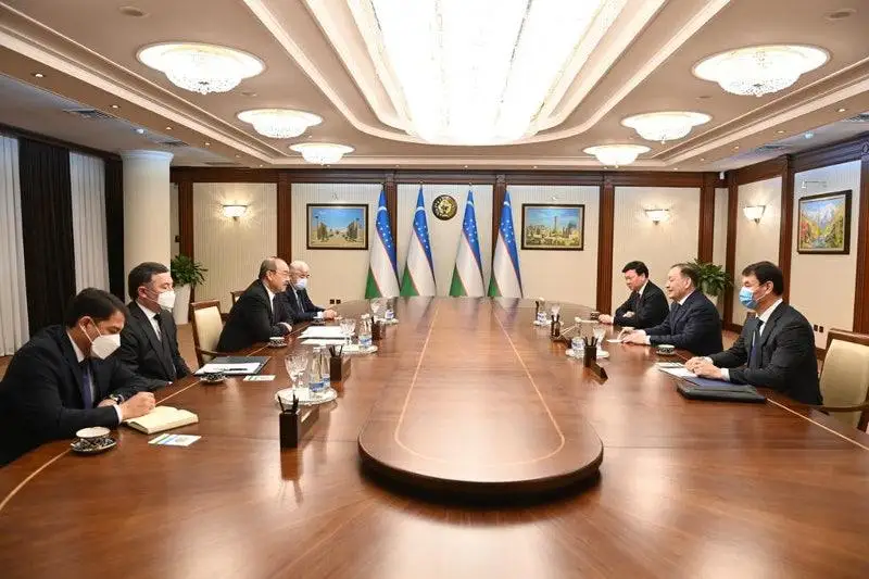 Казахстан и Узбекистан активизируют сотрудничество в перспективных областях здравоохранения