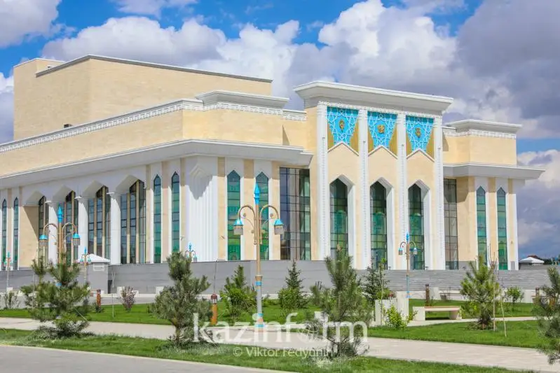 Зарубежные специалисты смогут работать в музыкально-драматическом театре в Туркестане