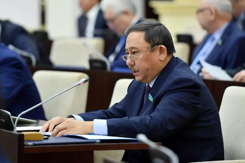 Передать расследования авиапроисшествий в независимые международные органы предложил Талгат Мусабаев