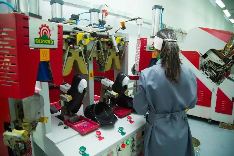 Объемы производства легкой промышленности в Акмолинской области возросли в 3,7 раз