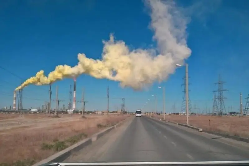 Выброс загрязняющих веществ на Тенгизе: экологи проведут проверку