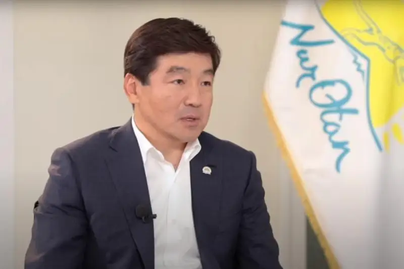 Бауыржан Байбек назвал «Болашак» одним из наиболее успешных проектов Елбасы