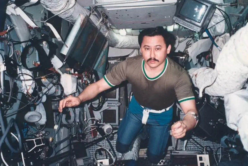 Рыцарь казахстанского космоса