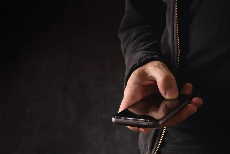 Акмолинец сообщил о взрывном устройстве на остановке