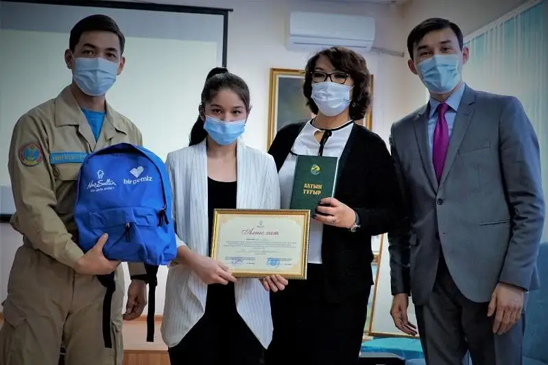 В столице наградили победителей конкурса «Посвящение Мукагали Макатаеву»