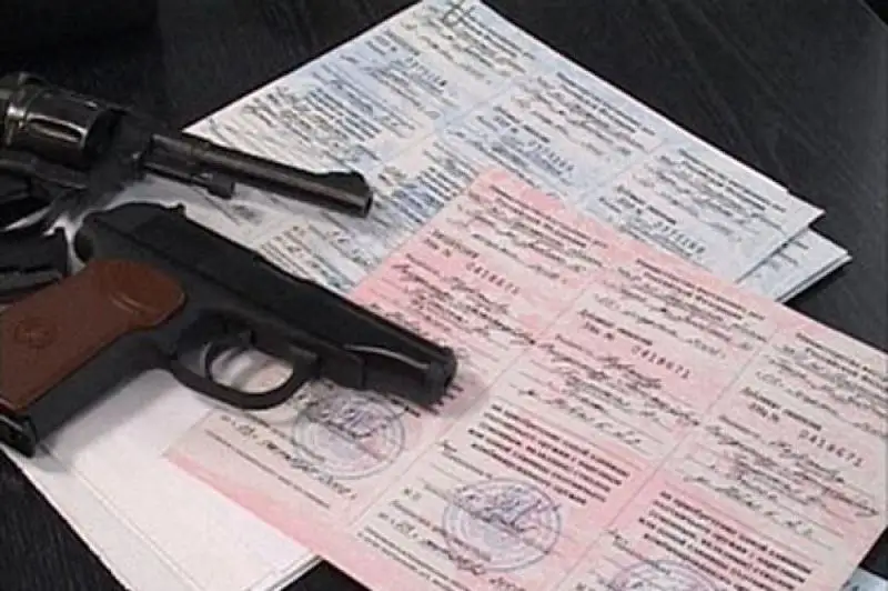 228 владельцев гражданского оружия проверили в столице