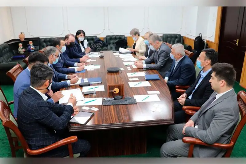 Почтовые службы Казахстана и Узбекистана увеличат трафик доставки товаров