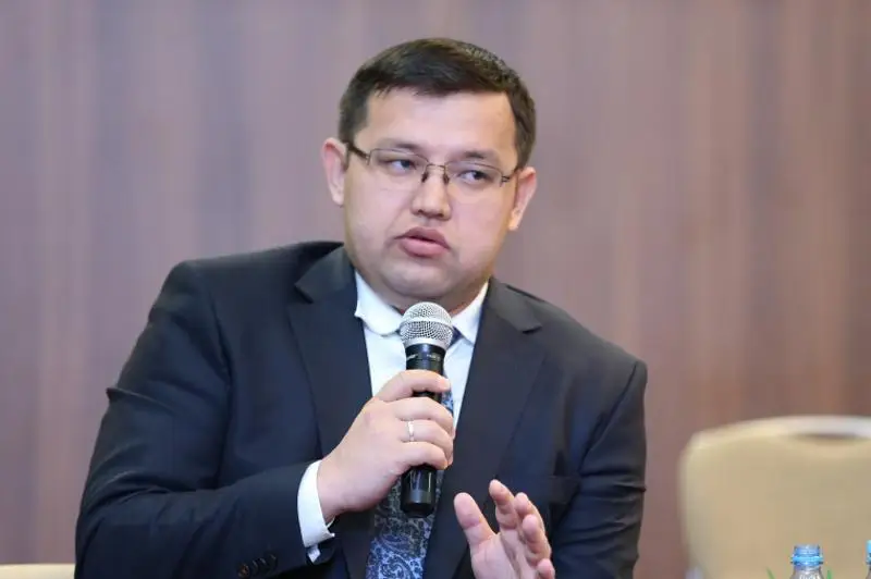 Чиновники должны работать в условиях доверия и соразмерной ответственности – Олжас Худайбергенов