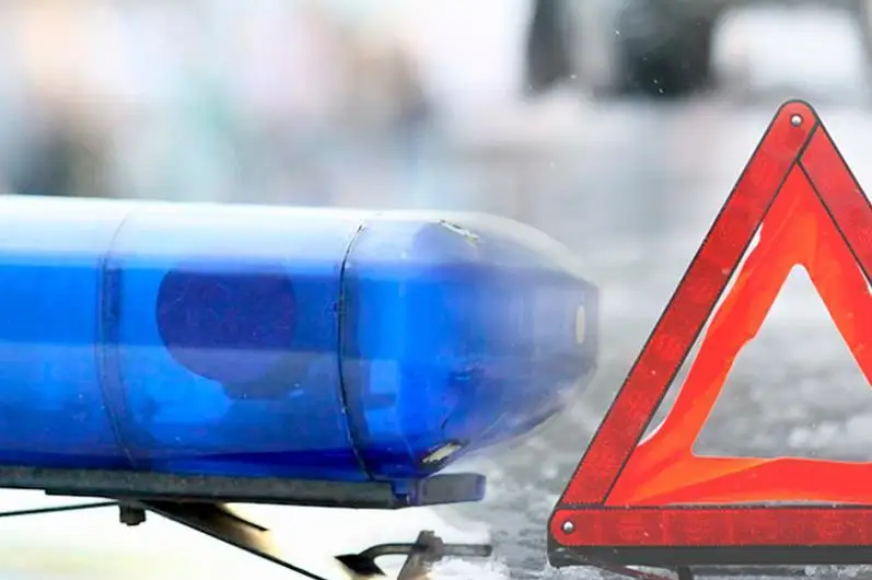 «Тойота ланд крузер» врезалась в пассажирский автобус в Павлодаре