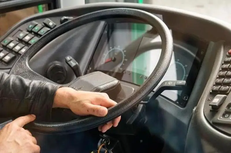 Водители автобусов совершили 170 нарушений ПДД за сутки в Атырау