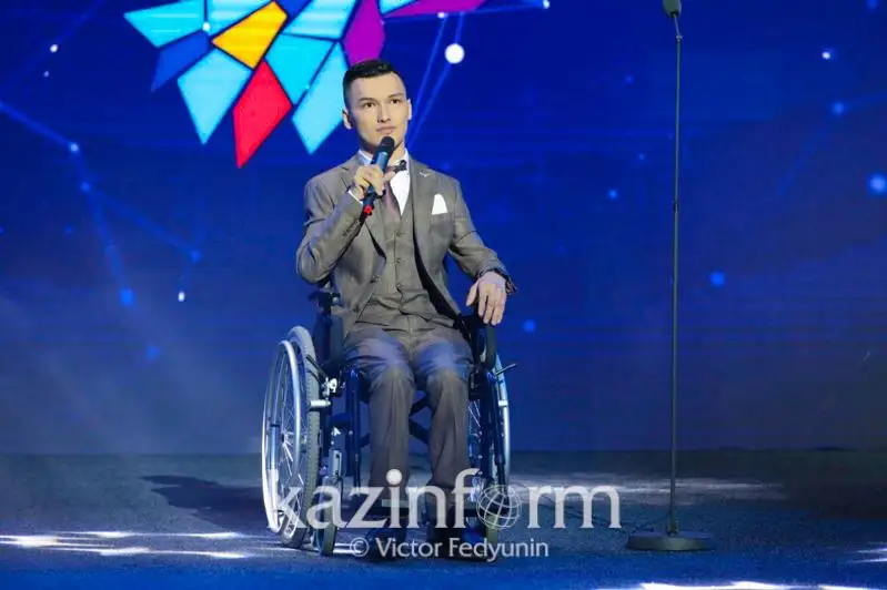 Особый браслет для незрячих придумал победитель проекта «100 новых лиц Казахстана»