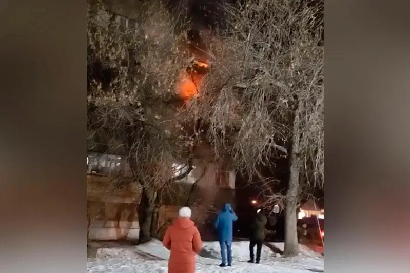 Пожар произошел в пятиэтажке в Алматы