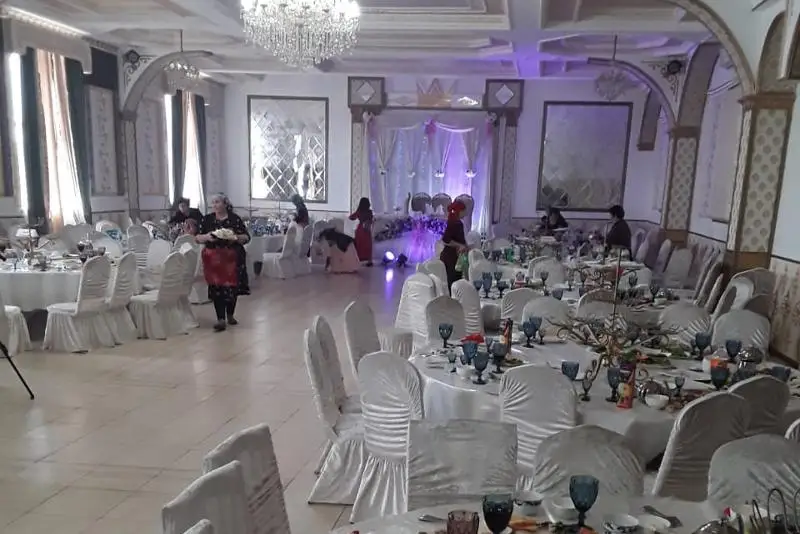 Той на 180 человек остановили в Сарыагаше