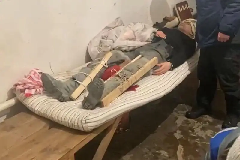 Двух мужчин завалило горной массой на шахте в Акмолинской области