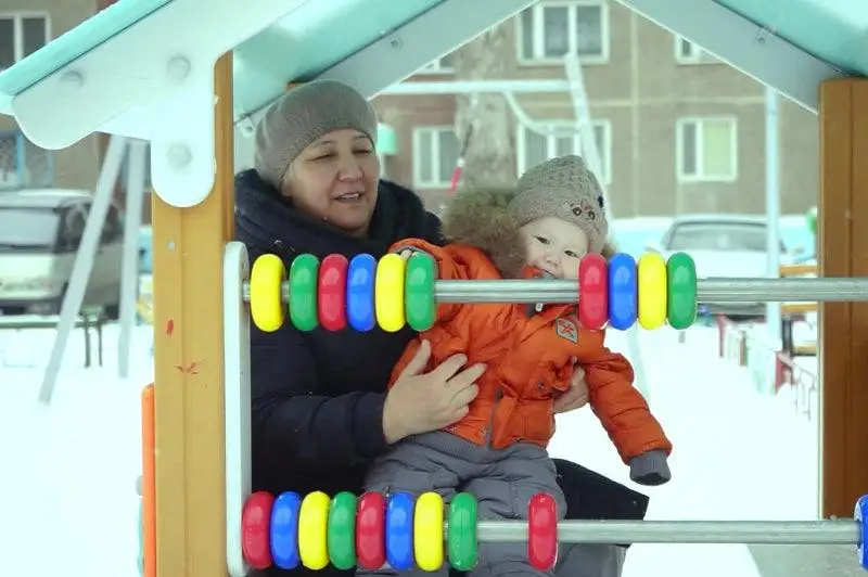 Приятно гулять с детьми: павлодарцы оценили по-новому благоустроенные дворы