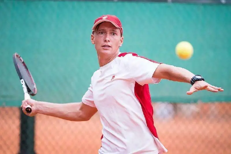 Казахстанец Евсеев прошел в полуфинал турнира серии ITF в Анталье