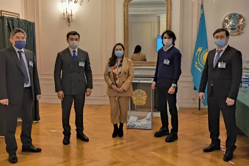 Выборы-2021: казахстанцы голосуют во Франции