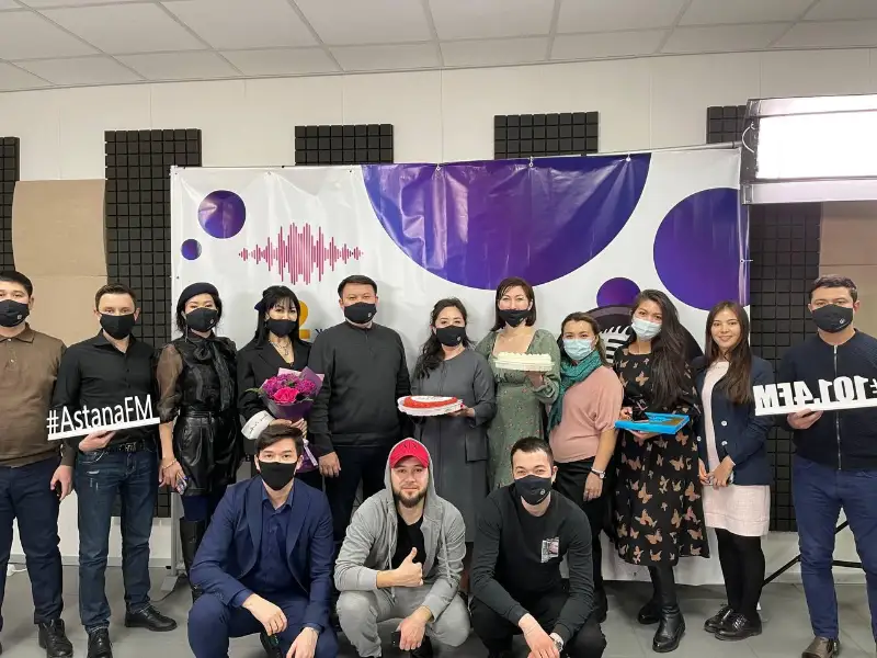 Как столичное радио захватывает новую аудиторию через социальные сети