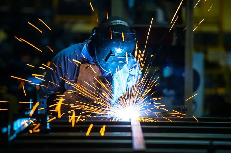 По Дорожной карте трудоустроят тысячу жителей столицы