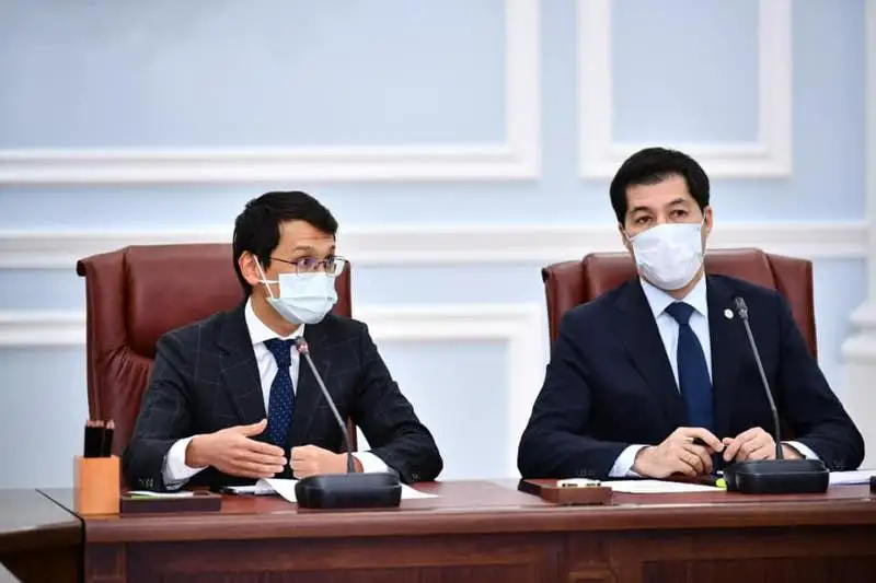 В шаговой доступности: уголки ЦОНов создадут в ТРЦ, вузах в Западно-Казахстанской области