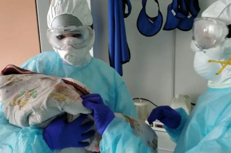 Заболевшая коронавирусом туркестанка родила здорового ребенка