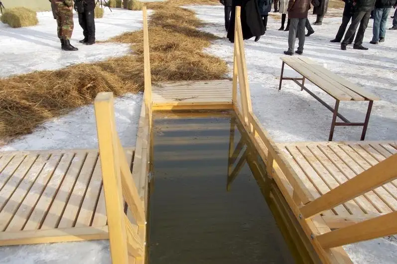 Массовые купания на Крещение запретили в Акмолинской области