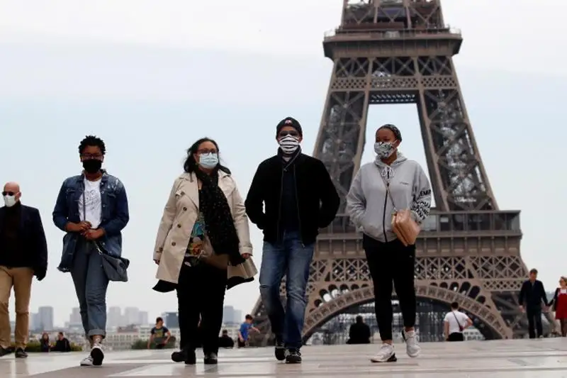 Жителям Франции разрешат свободное перемещение внутри страны на фоне вакцинации