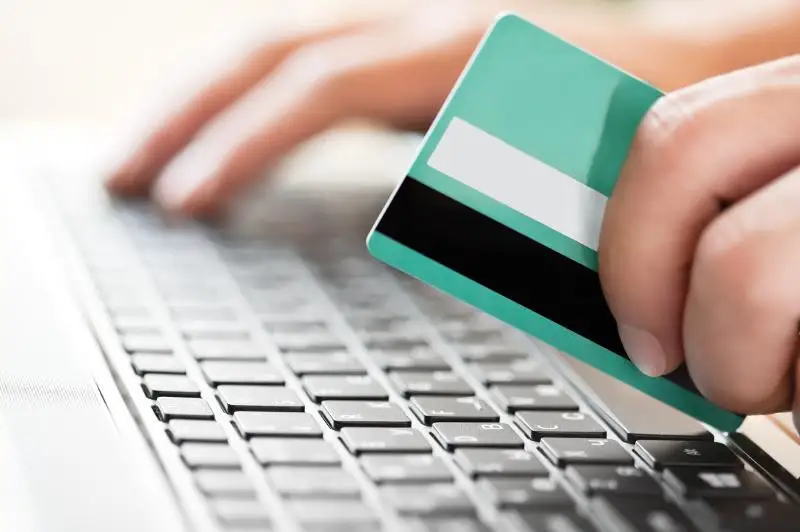 В 3,7 раза увеличился объем электронных платежей в Карагандинской области