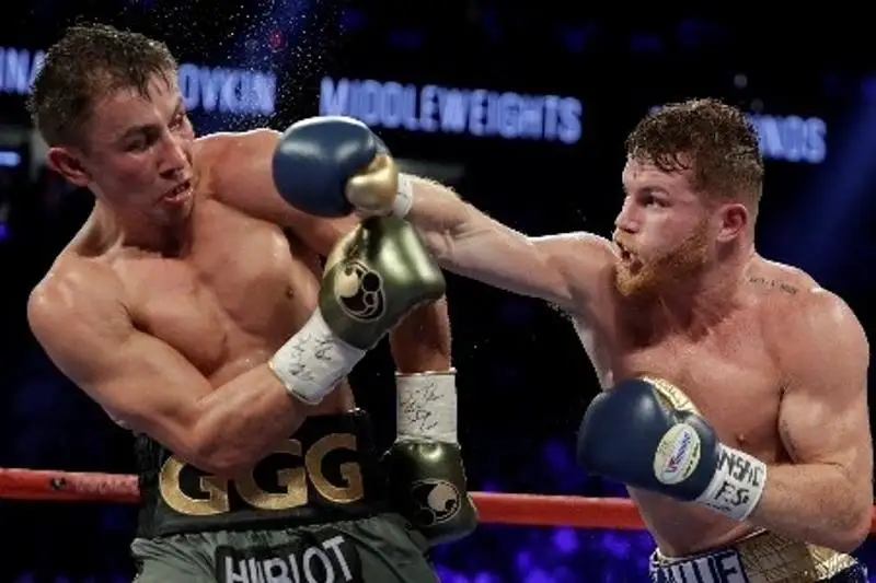 «Канело» дал ответ на вопрос о третьем бое с Головкиным в 2021 году