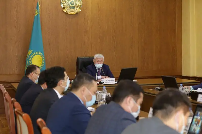 Бердибек Сапарбаев призвал расширить ассортимент товаров местного содержания в Жамбылской области