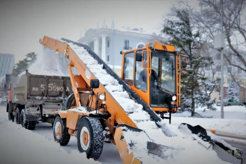 Более 27 млн кубометров снега вывезли акиматы