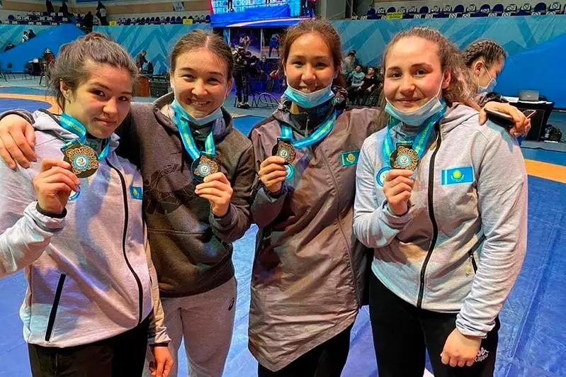 Акмолинские спортсменки выиграли чемпионат Казахстана по женской борьбе