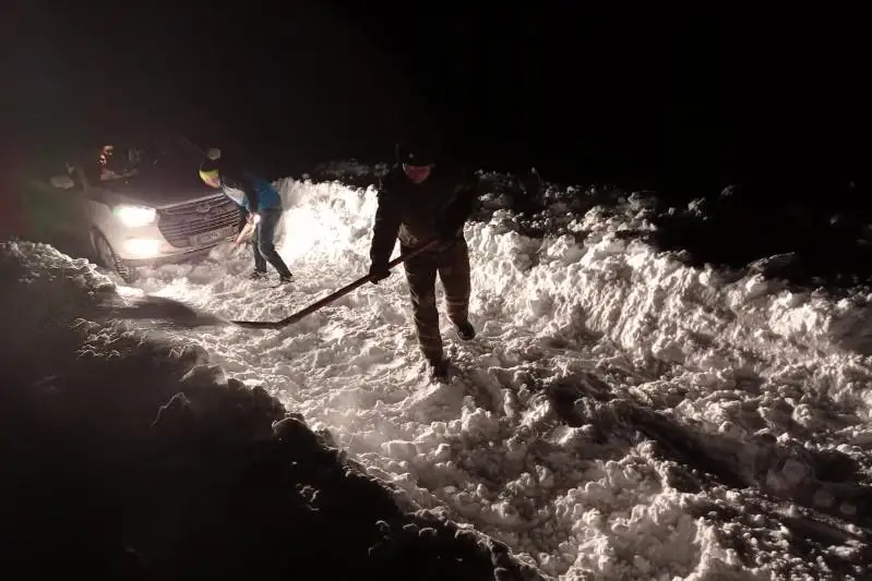 200 человек эвакуировали из снежных заносов в СКО