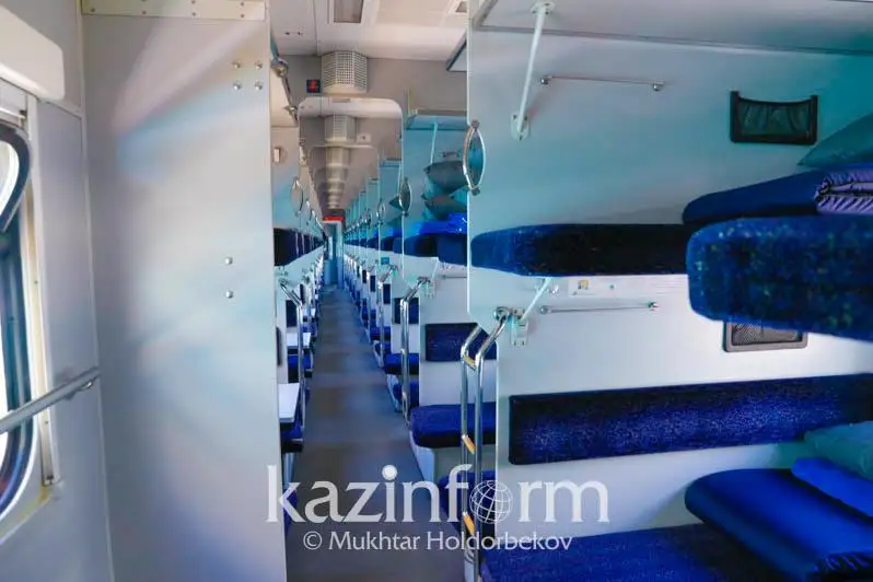 Пропавшую 13-летнюю девочку из приемной семьи нашли в подъезде в Кокшетау