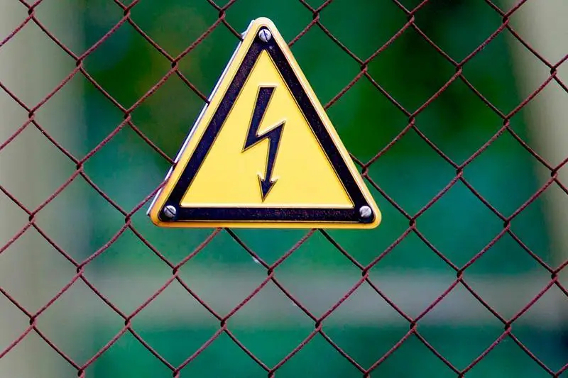 Мужчина умер от удара тока в трансформаторной будке в Усть-Каменогорске