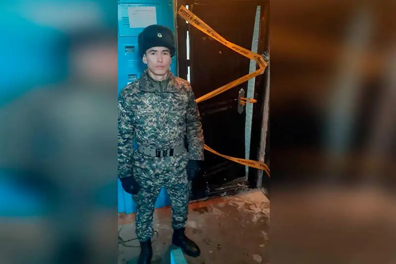 В Талдыкоргане из горящего дома эвакуировали 40 человек, 1 человек скончался