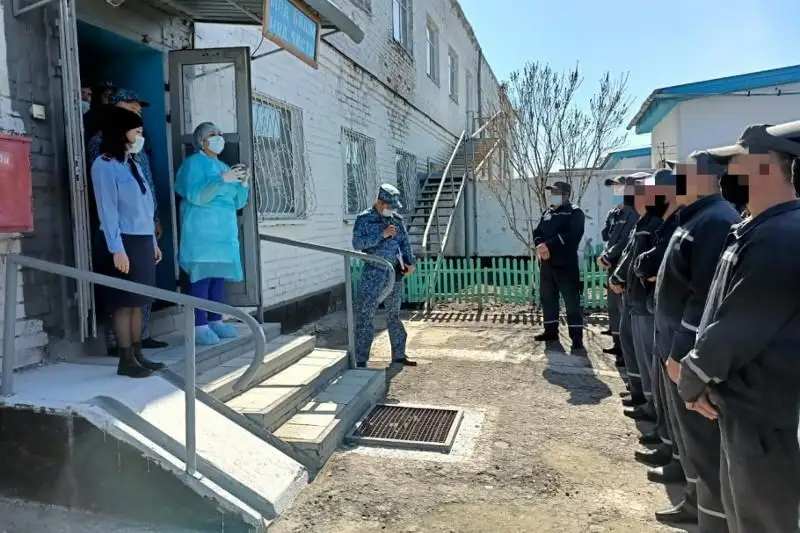 Костанайских осуждённых начали вакцинировать от коронавируса