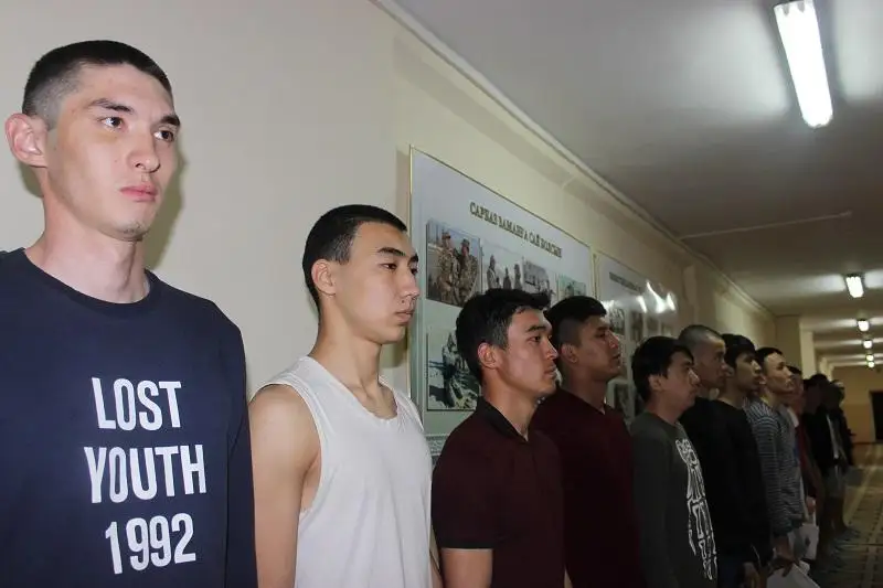 Четыре тысячи будущих защитников Отечества поставили на воинский учет в Жамбылской области