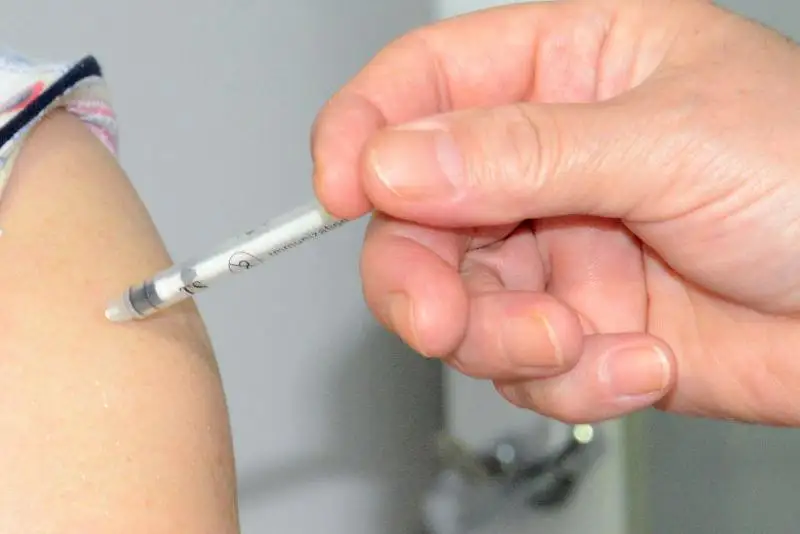 В Азербайджане приступили к вакцинации граждан старше 65 лет