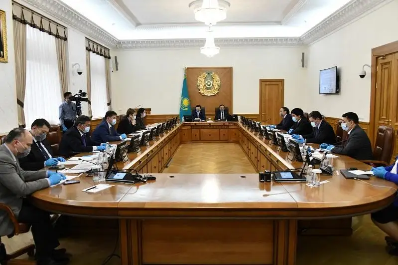 Актуальные  вопросы противодействия COVID-19 рассмотрены на заседании оперативного штаба в Алматы