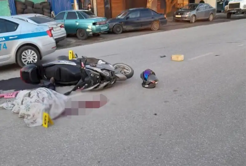 Водитель скутера насмерть сбил пешехода в Актобе