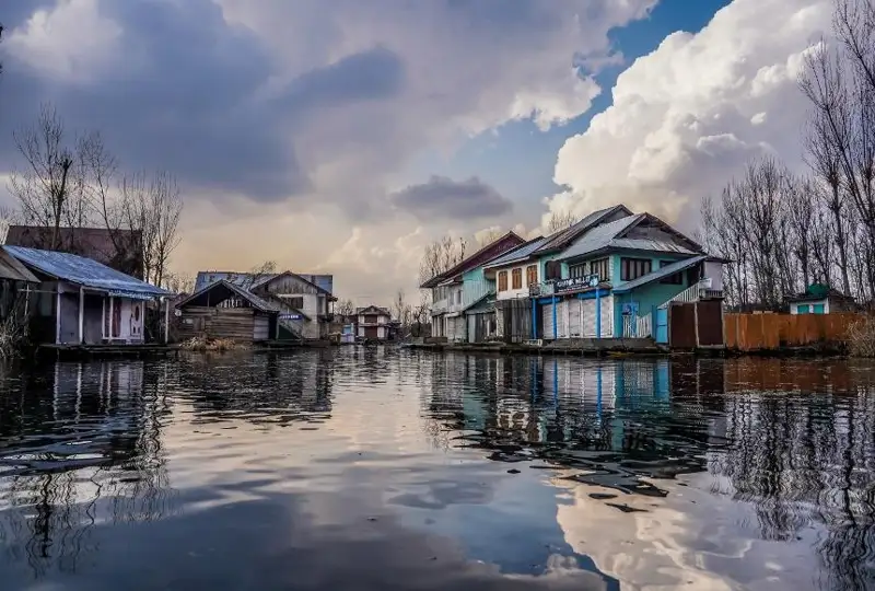 Bolgarııada sý tasqynynan tórt adam qaza tapty