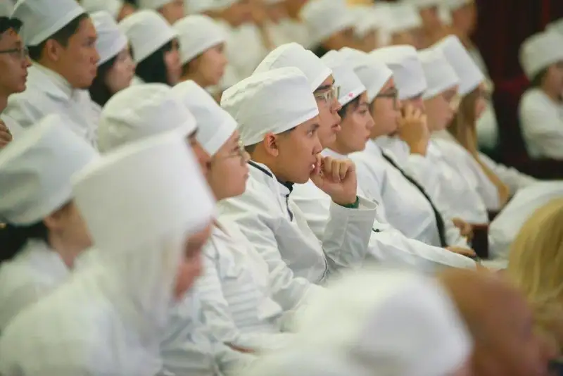 Продление учебного года в медвузе прокомментировали в Алматы