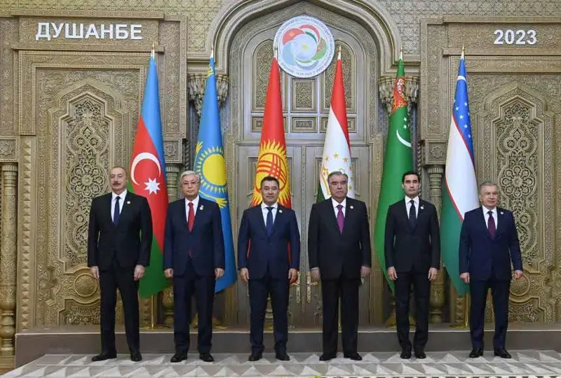 Prezıdent Ortalyq Azııa memleketteri basshylarynyń V Konsýltatıvtik kezdesýine qatysty