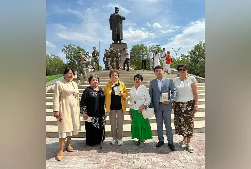 قاراعاندى قالاسىندا «ادامزاتتىڭ ابايى» اتتى مەرەكەلىك شارالار ءوتىپ جاتىر