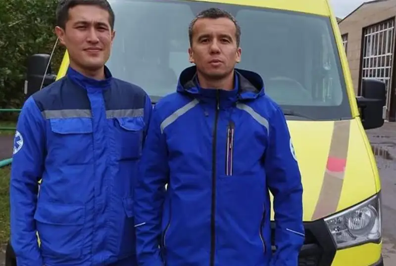 Двух пожилых мужчин вернули с «того света» сотрудники скорой в СКО