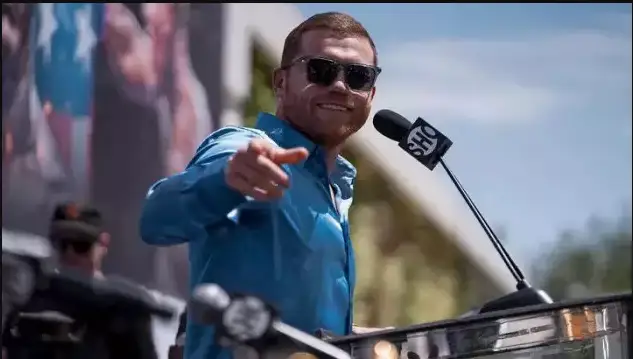 ابسوليۋت چەمپيون كانەلومەن ايقاسقا قاتىستى كۇتپەگەن مالىمدەمە جاسادى