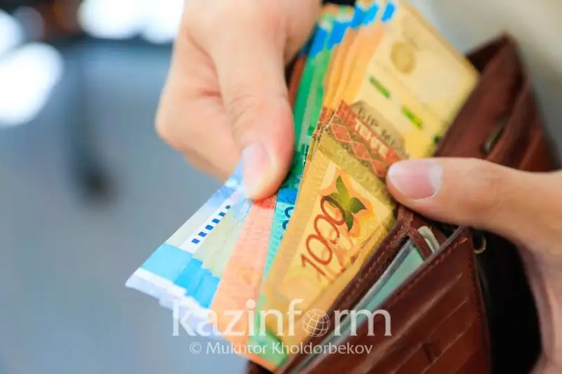 Қозоғистонда янги йилдан бошлаб энг кам иш ҳақи оширилади