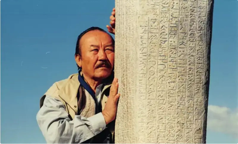 جازۋشى مۇحتار ماعاۋيننىڭ ەندى قايدا كوشەتىنى بەلگىلى بولدى