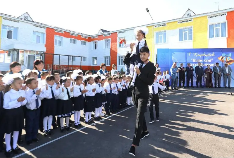 Jambyl oblysynda jańa mektep paıdalanýǵa berildi